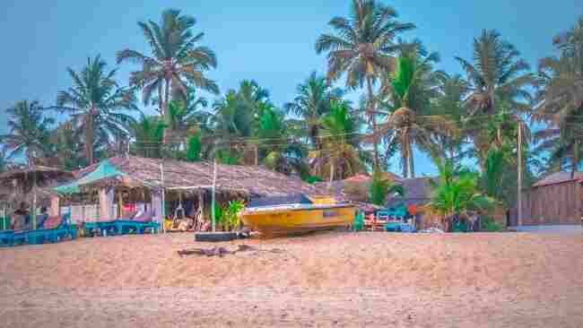 goa-me-calangute-beach-par-ghume