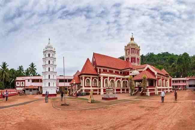 goa-me-shri-shantadurga-temple-ghume